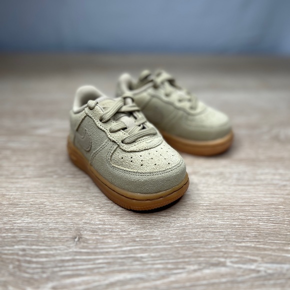 Nike Air Force 1 Low - Picture 3 of 6